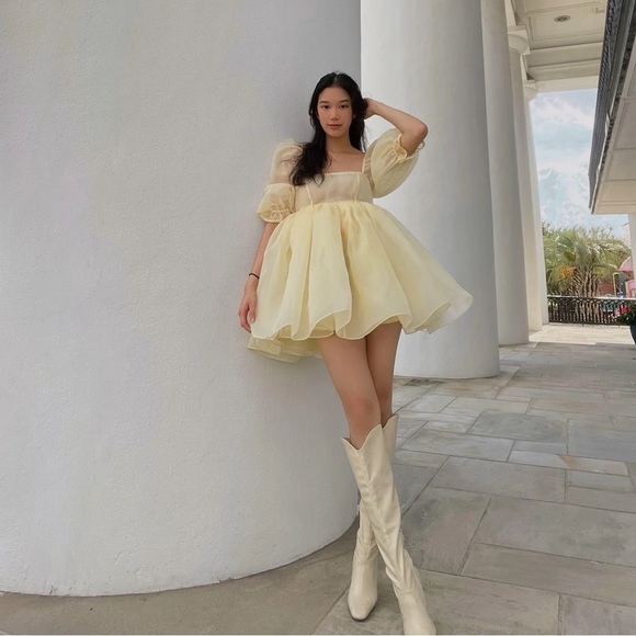 Brand new selkie yellow puff dress with tags - Picture 1 of 1